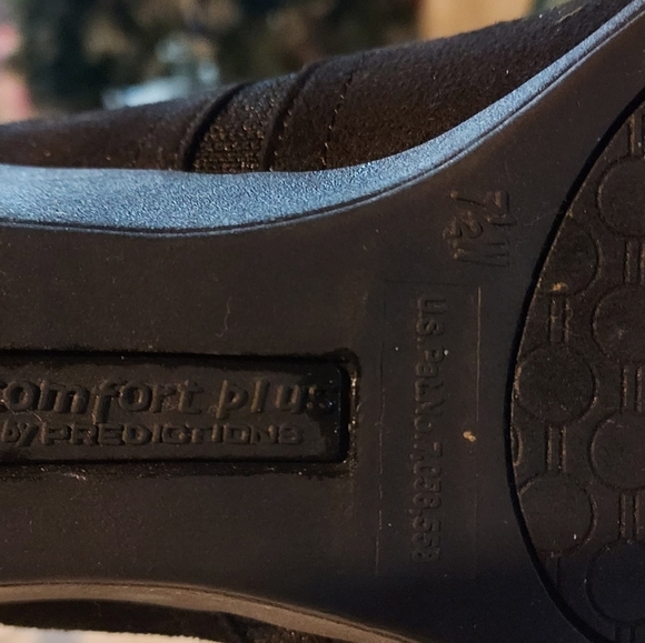 Womans Black suede Wedge size 7.5wide - Picture 4 of 6